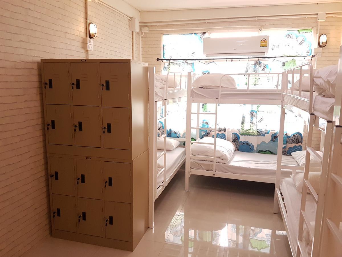 Mana Hostel Bangkok Extérieur photo