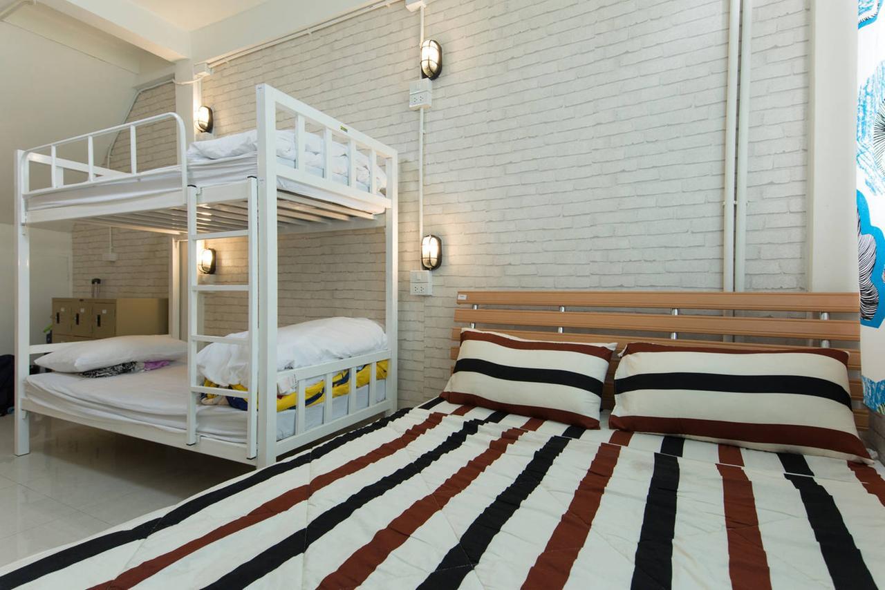 Mana Hostel Bangkok Extérieur photo
