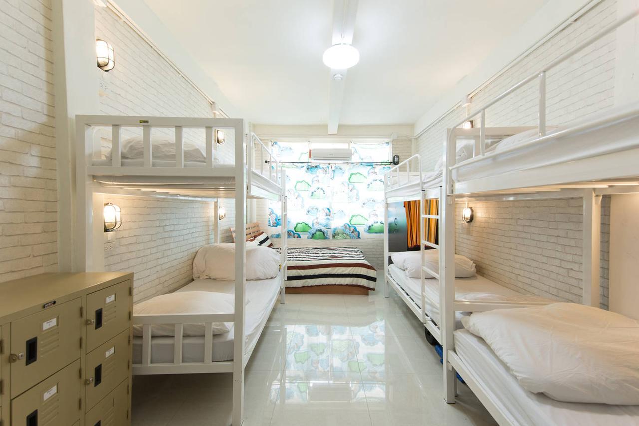 Mana Hostel Bangkok Extérieur photo